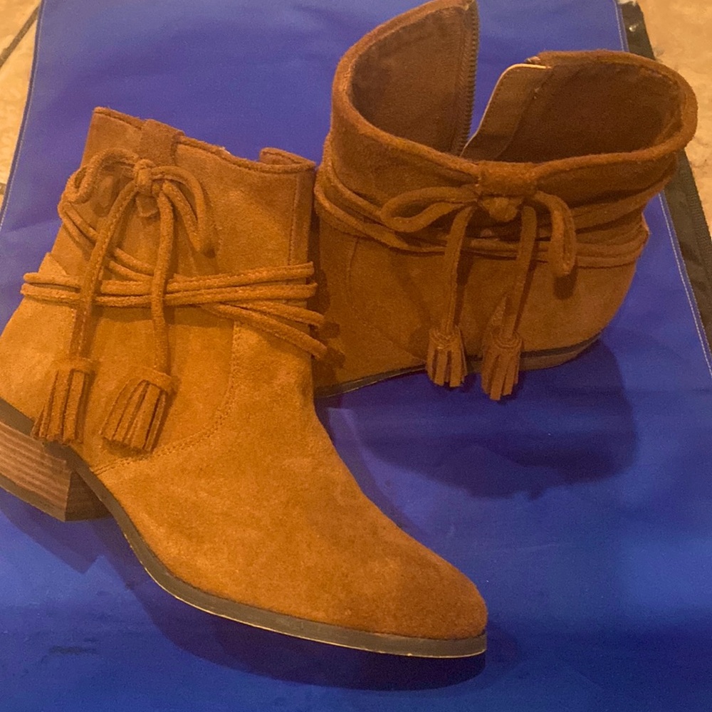 Suede bootie
